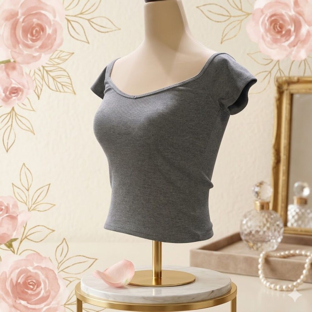 Abercrombie & Fitch Grey Ribbed Scoop Neck Crop Tee Top Short Sleeve Size Small